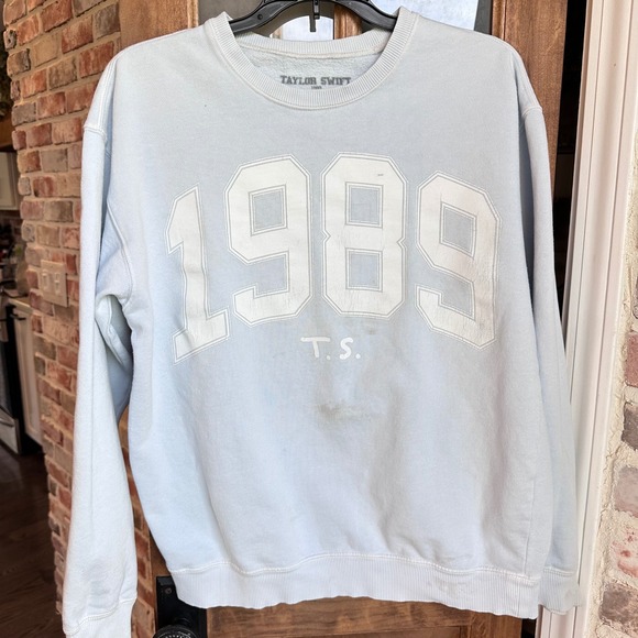 Taylor Swift Tops - Taylor Swift 1989 Sweatshirt Women Small Blue Crew Neck Graphic Pullover FLAWS
